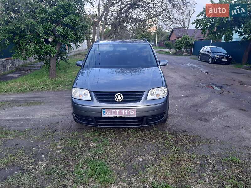 Минивэн Volkswagen Touran 2004 в Полтаве