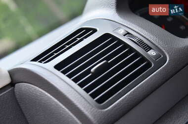 Мінівен Volkswagen Touran 2007 в 