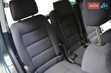 Мінівен Volkswagen Touran 2007 в 