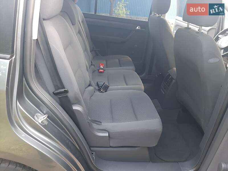 Минивэн Volkswagen Touran 2004 в Полтаве