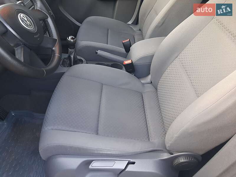 Минивэн Volkswagen Touran 2004 в Полтаве