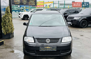 Минивэн Volkswagen Touran 2004 в 