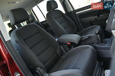 Минивэн Volkswagen Touran 2007 в 