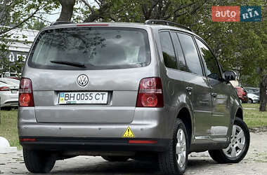 Мінівен Volkswagen Touran 2008 в 