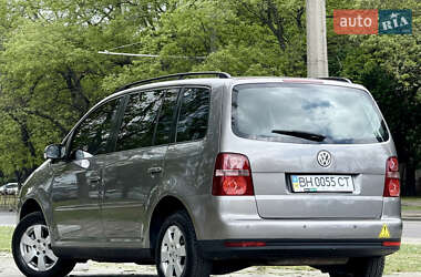 Мінівен Volkswagen Touran 2008 в 