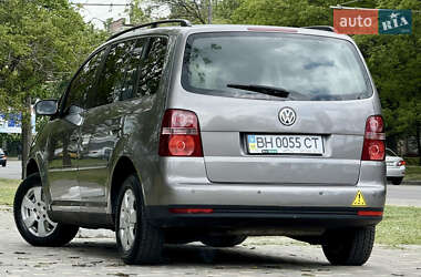 Мінівен Volkswagen Touran 2008 в 