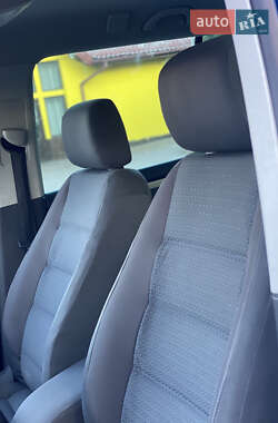 Минивэн Volkswagen Touran 2005 в 