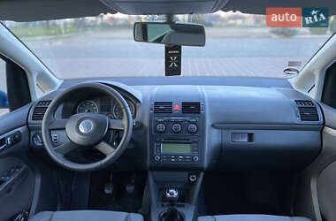 Минивэн Volkswagen Touran 2005 в 
