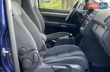 Минивэн Volkswagen Touran 2009 в 