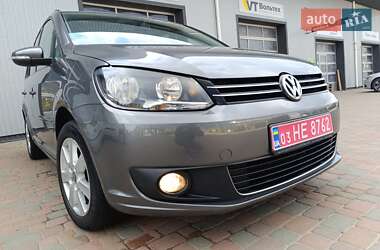 Мінівен Volkswagen Touran 2011 в 