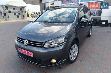 Мінівен Volkswagen Touran 2011 в 