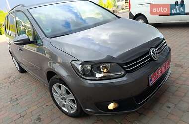 Мінівен Volkswagen Touran 2011 в 