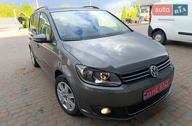 Мінівен Volkswagen Touran 2011 в 