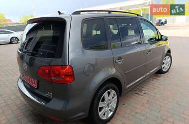 Мінівен Volkswagen Touran 2011 в 