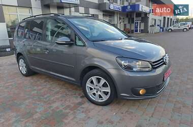 Мінівен Volkswagen Touran 2011 в 