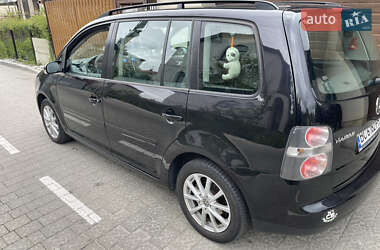Мінівен Volkswagen Touran 2003 в 
