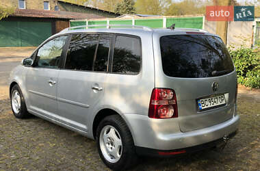 Минивэн Volkswagen Touran 2006 в 