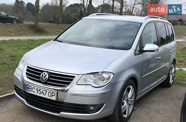 Минивэн Volkswagen Touran 2006 в 