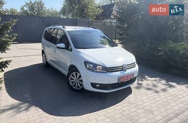 Мінівен Volkswagen Touran 2015 в 