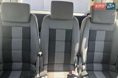 Мінівен Volkswagen Touran 2015 в 