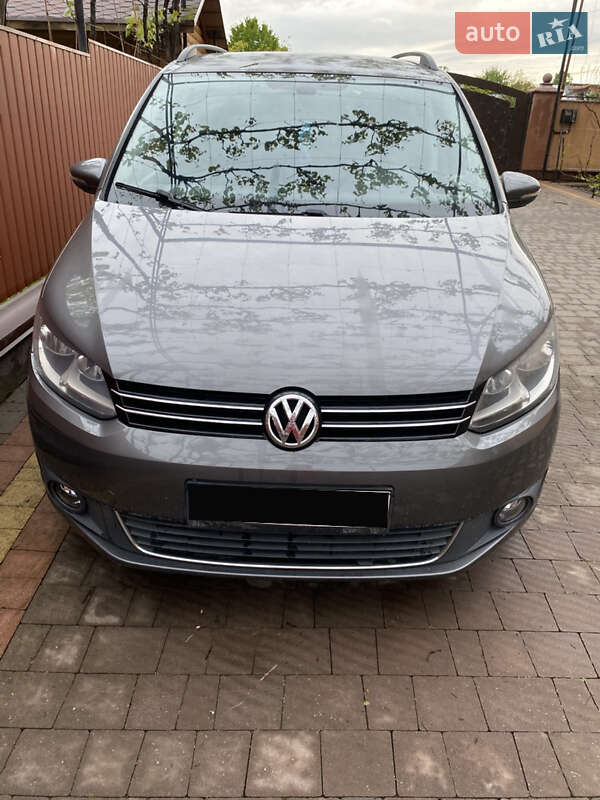 Volkswagen Touran 2011
