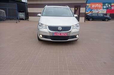Мінівен Volkswagen Touran 2008 в 