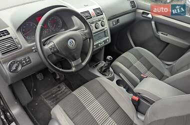 Минивэн Volkswagen Touran 2009 в 