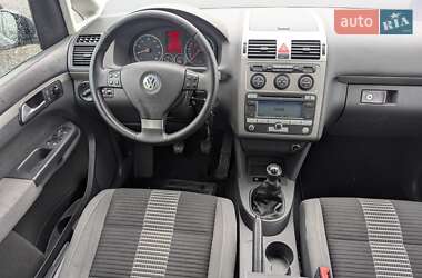 Минивэн Volkswagen Touran 2009 в 