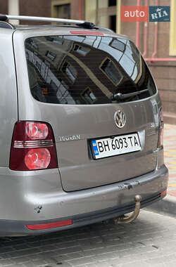 Минивэн Volkswagen Touran 2008 в 