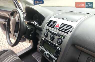 Минивэн Volkswagen Touran 2008 в 
