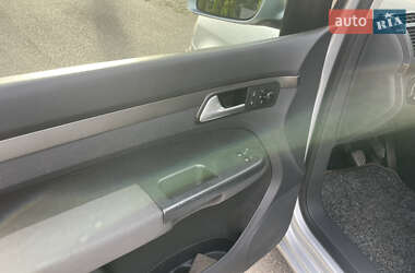 Мінівен Volkswagen Touran 2008 в 