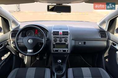 Минивэн Volkswagen Touran 2008 в 