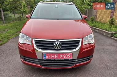 Минивэн Volkswagen Touran 2007 в Каменском