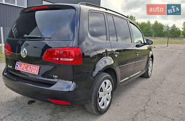 Минивэн Volkswagen Touran 2013 в 