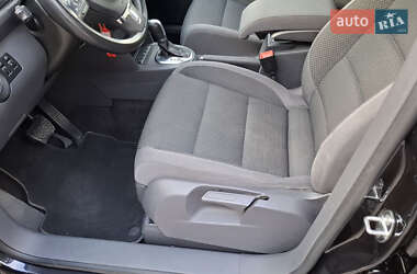Минивэн Volkswagen Touran 2013 в 