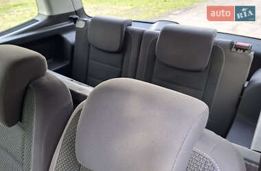 Минивэн Volkswagen Touran 2013 в 