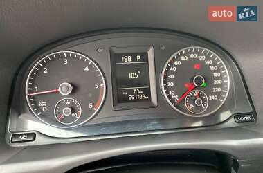Минивэн Volkswagen Touran 2010 в 