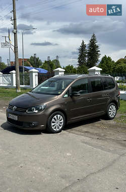 Минивэн Volkswagen Touran 2012 в Полтаве