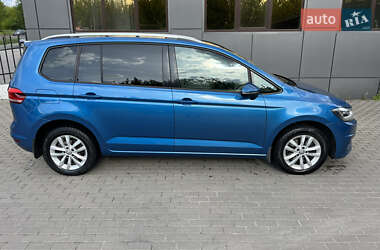 Мікровен Volkswagen Touran 2016 в Рівному