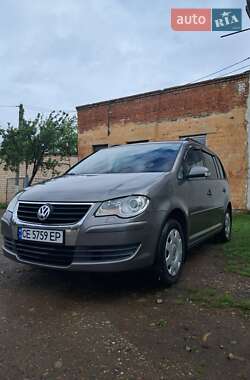 Минивэн Volkswagen Touran 2009 в Черновцах