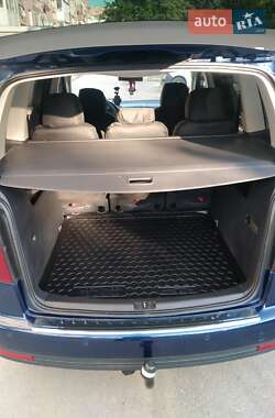 Минивэн Volkswagen Touran 2007 в 