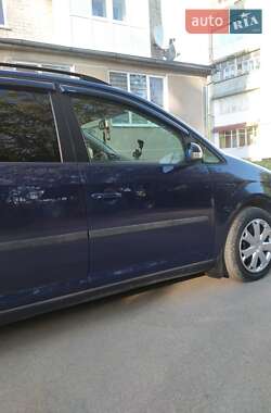 Минивэн Volkswagen Touran 2007 в 