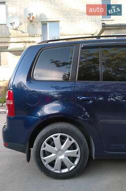 Минивэн Volkswagen Touran 2007 в 