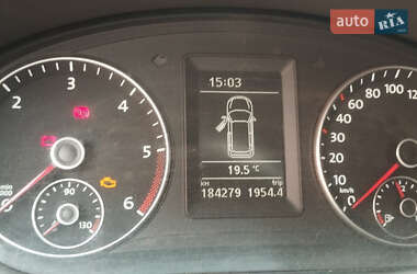 Мінівен Volkswagen Touran 2013 в 