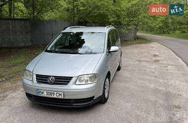 Минивэн Volkswagen Touran 2005 в Киеве