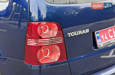Минивэн Volkswagen Touran 2009 в 