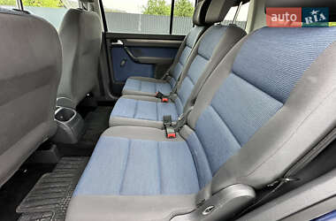 Минивэн Volkswagen Touran 2009 в 