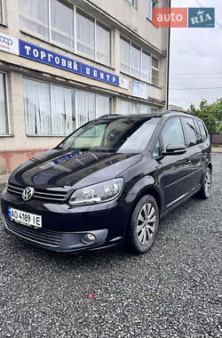 Минивэн Volkswagen Touran 2014 в Виноградове