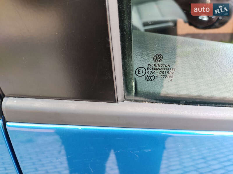 Минивэн Volkswagen Touran 2005 в Красилове