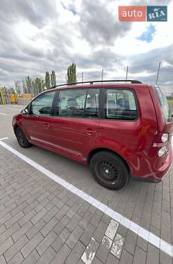 Мінівен Volkswagen Touran 2007 в 